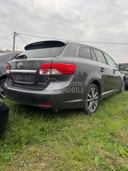 T270 kvaka brava za Toyota Avensis od 2009. do 2018. god.