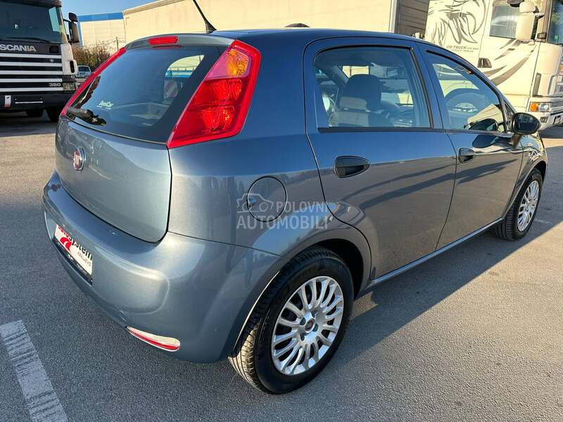 Fiat Grande Punto 2017 photo 4