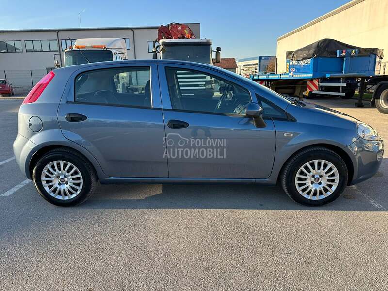 Fiat Grande Punto 2017 photo 3