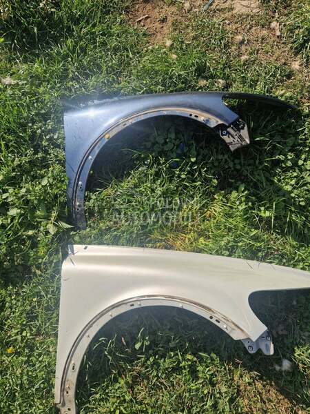 Desno krilo za Volvo C30