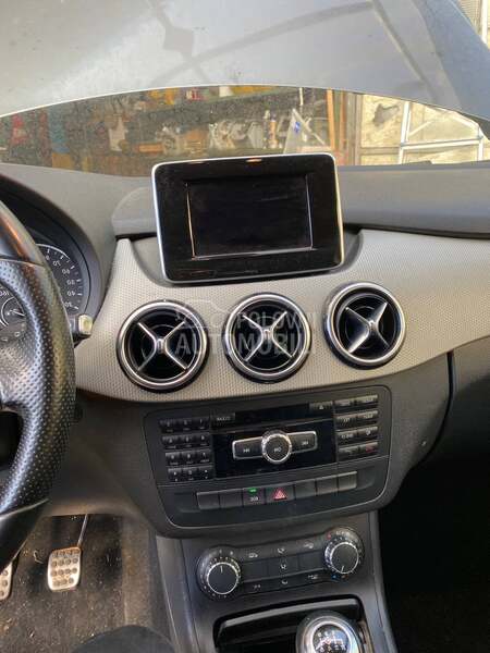 Multimedija i Radio za Mercedes Benz B 150, B 160, B 170 ...