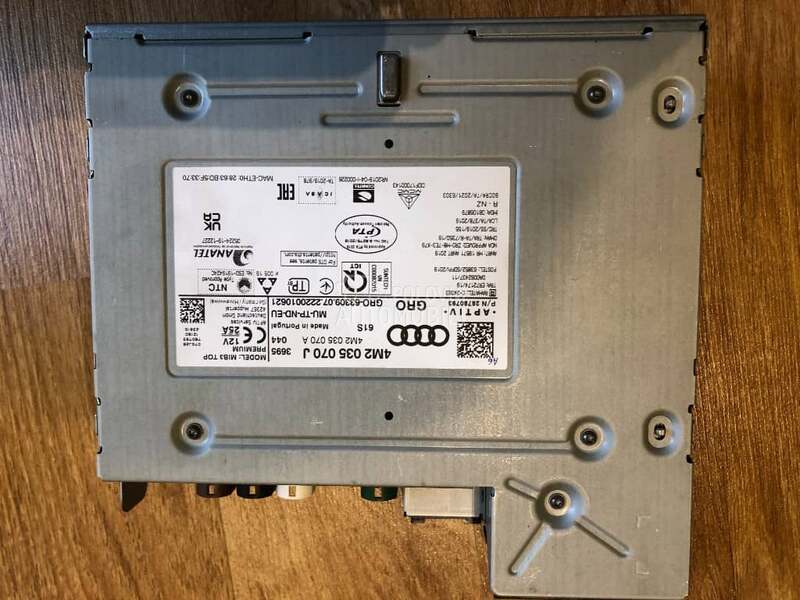 Multimedija 4M2 035 070 N za Audi A6, Q7, A7 ...