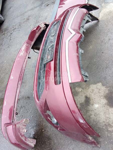 Branik za Citroen C4 Grand Picasso za 2007. god.
