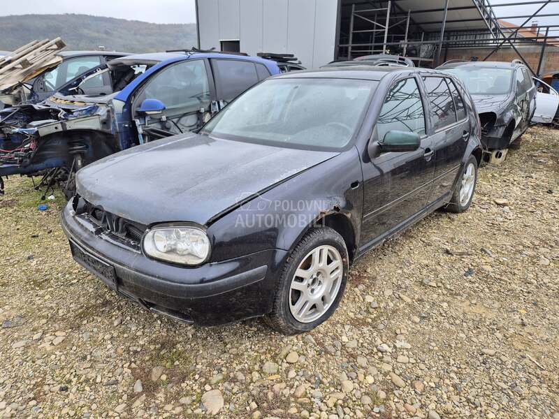Volkswagen Golf 4 1.8 T 2002. god. -  kompletan auto u delovima