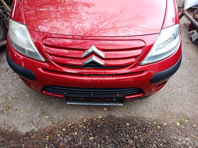 Maska u braniku za Citroen C3 od 2005. do 2009. god.