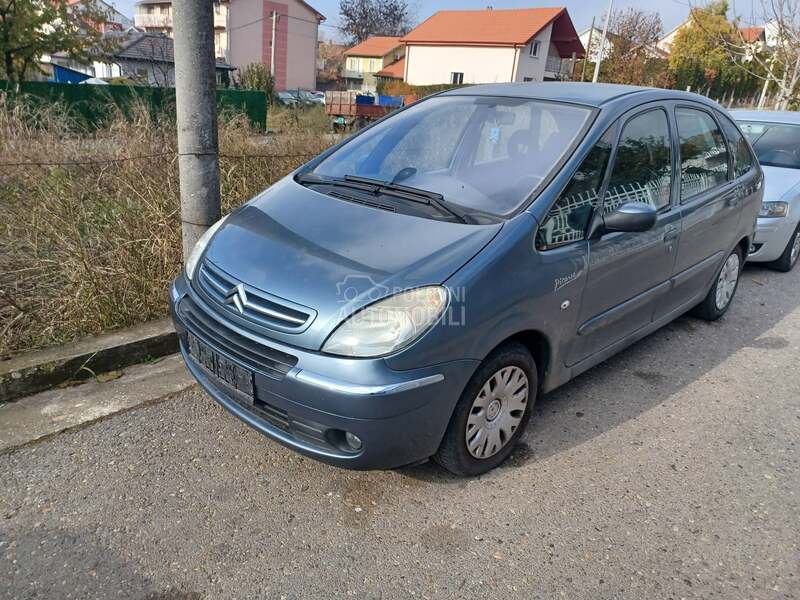 Citroen Xsara Picasso 2.0hdi 2005. god. -  kompletan auto u delovima