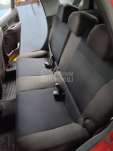 sedista za Subaru Justy od 2003. do 2007. god.