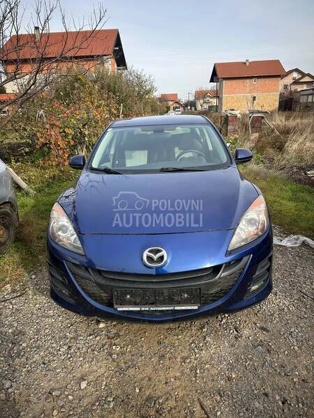 Mazda 3 2010. god. -  kompletan auto u delovima