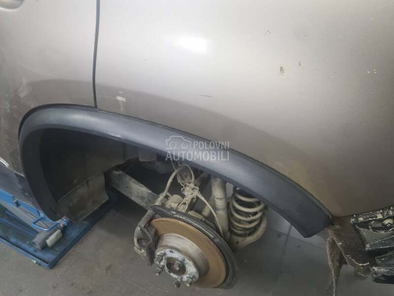 pvc rub krila za Volkswagen Tiguan od 2009. do 2015. god.