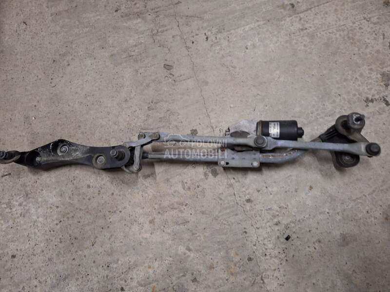 Motor brisaca sa makazamaE60 za BMW Serija 5 od 2003. do 2010. god.