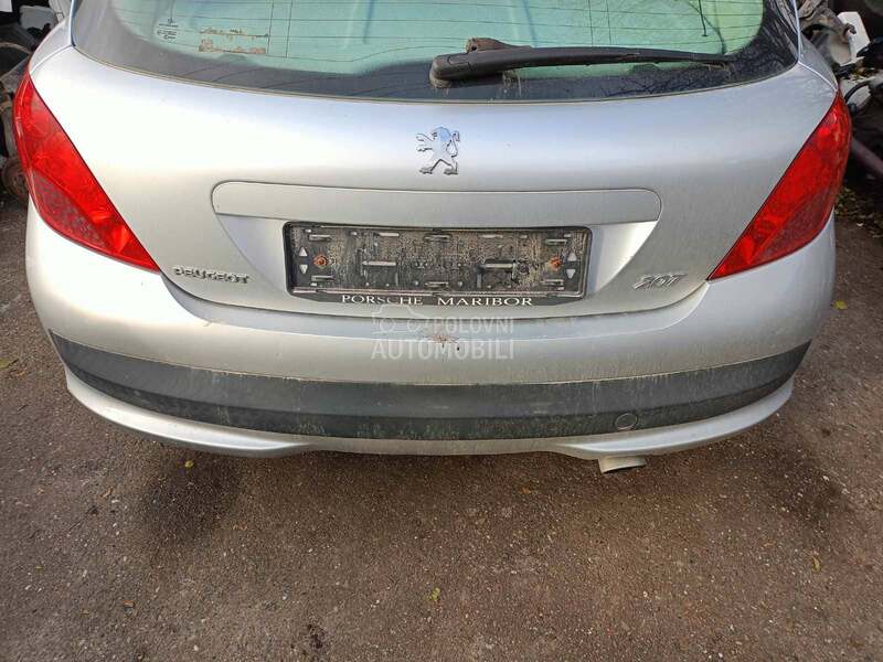 Zadnji branik za Peugeot 207