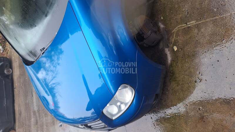 Touran hauba za Volkswagen Touran od 2003. do 2009. god.