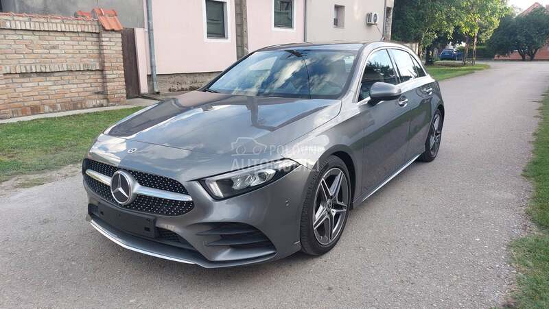 Mercedes-Benz A 180 2018 photo 2