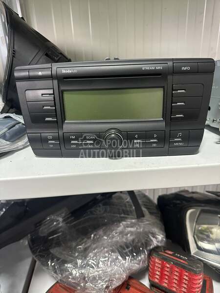 Radio cd za Škoda Octavia