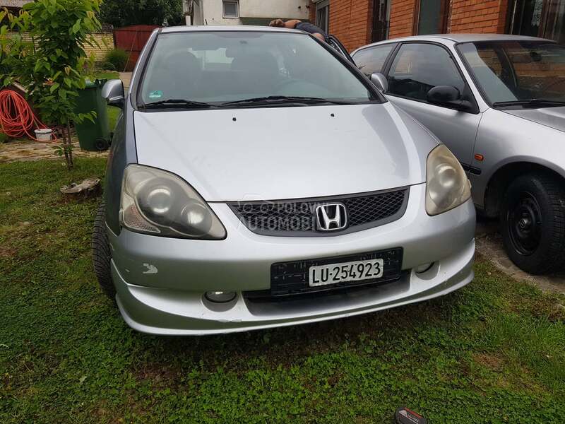 kompletan auto za Honda Civic od 2004. do 2005. god.