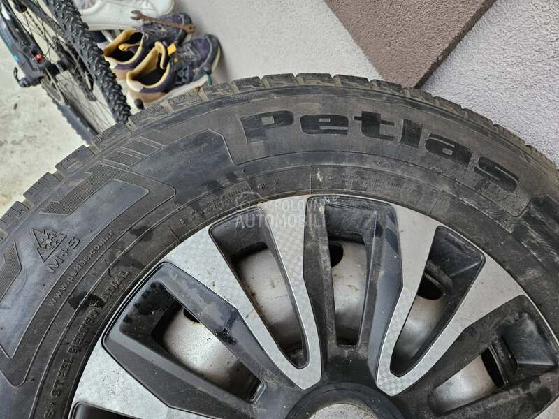 Petlas 235/70 R16 Sve sezone