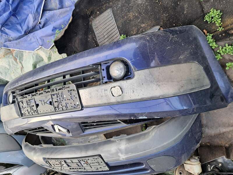 branik za Renault Megane od 2002. do 2006. god.