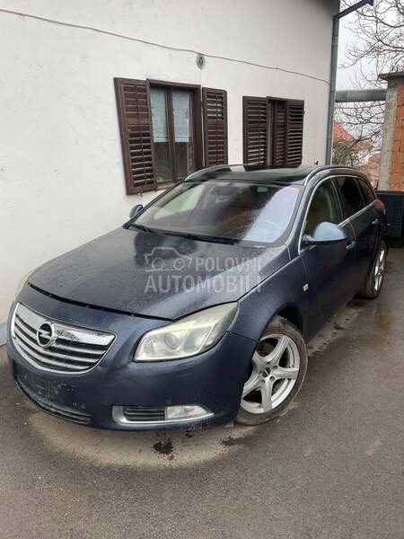 Opel Insignia 2.0cdt 2011. god. -  kompletan auto u delovima