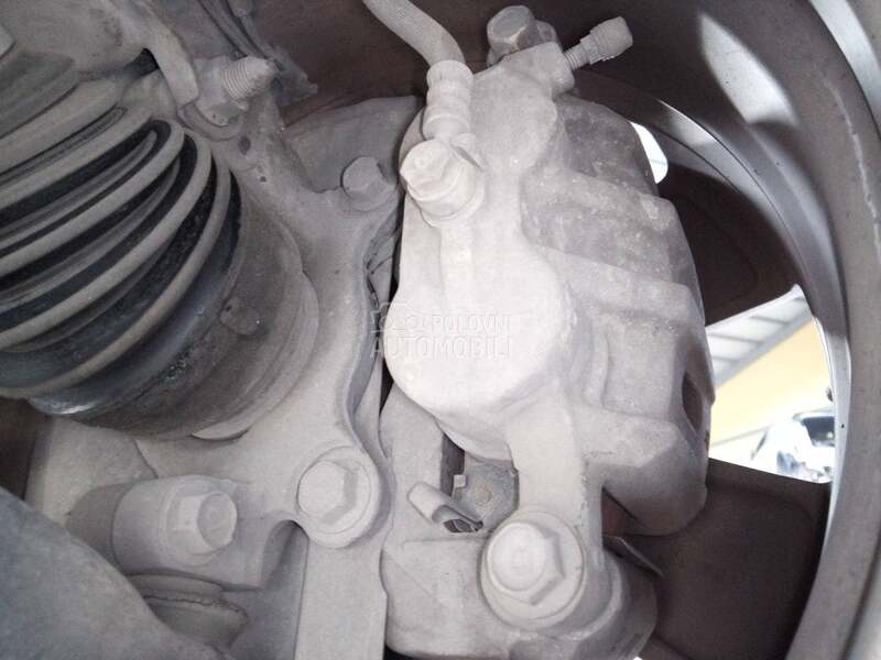 Kočiona klešta prednja leva za Mitsubishi Outlander od 2007. do 2013. god.