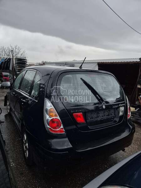 Delovi za Suzuki Liana 1.4HDI 2006. god.