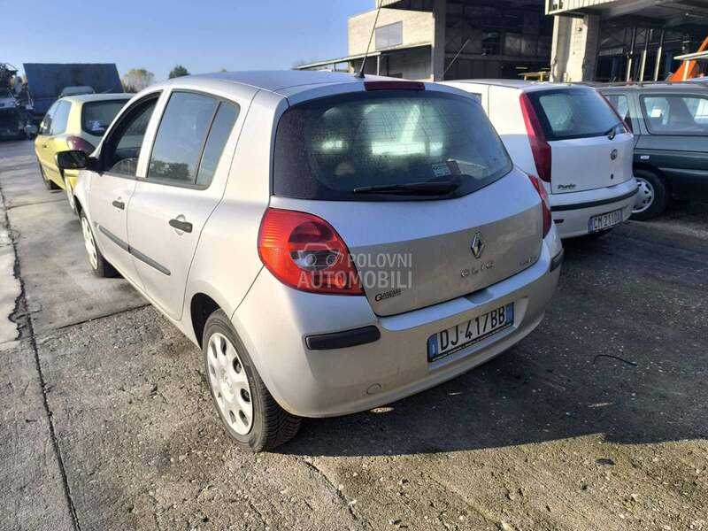 Mikroprekidac gepek vrata za Renault Clio od 2005. do 2009. god.