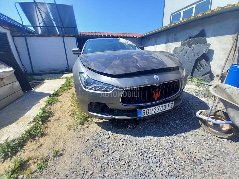 Maserati Ghibli -  kompletan auto u delovima