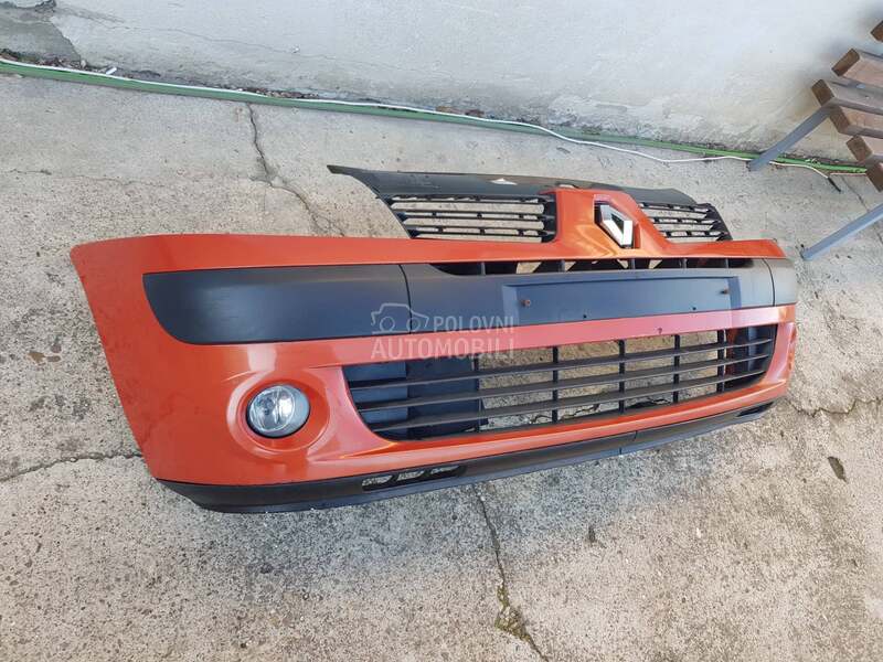 BRANIK PREDNJI KOMPLET za Renault Clio od 2001. do 2008. god.