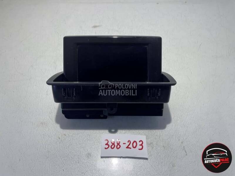 DISPLAY za Audi Q3