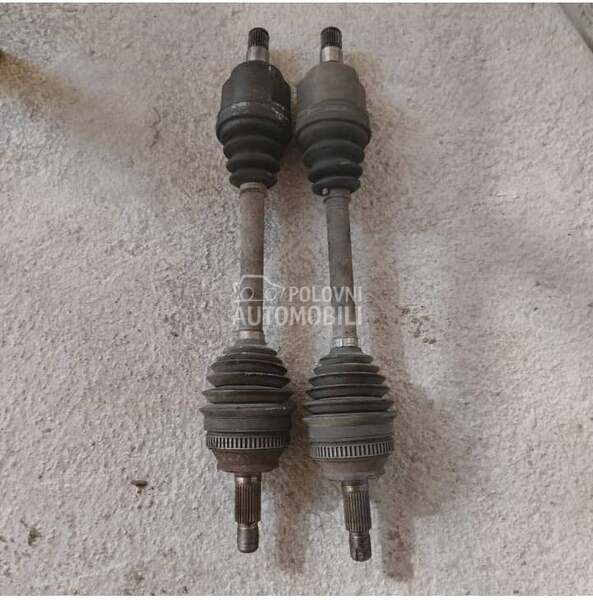 Polu osovine za Land Rover Freelander od 1998. do 2006. god.
