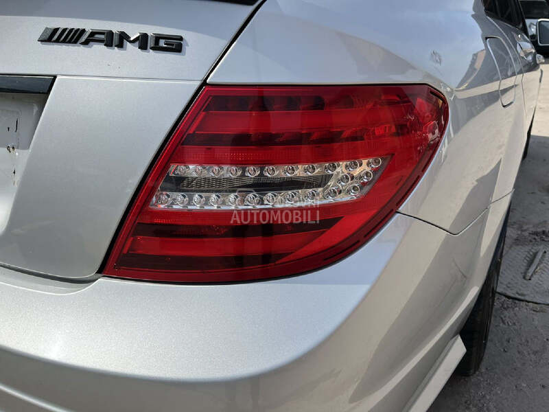 STOP SVJETLO za Mercedes Benz C Klasa