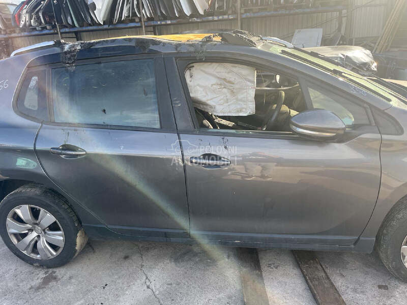 STAKLO za Peugeot 2008