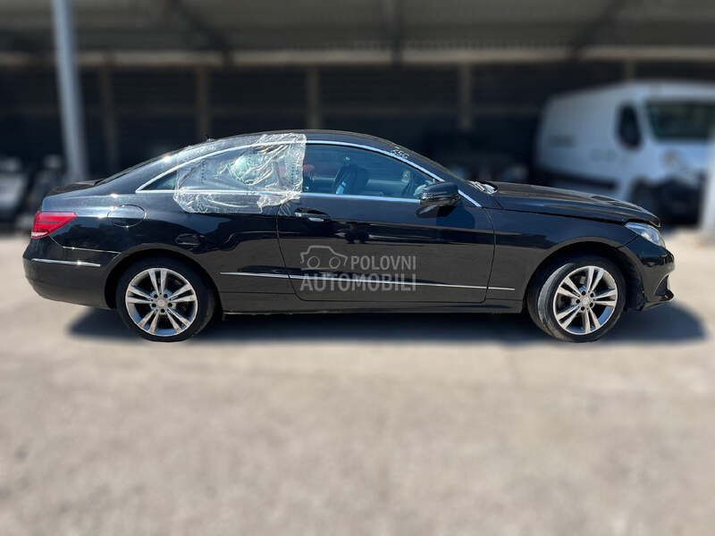 POLUSTRANICA za Mercedes Benz E Klasa