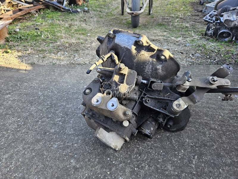 menjac 1.0 za Opel Corsa C