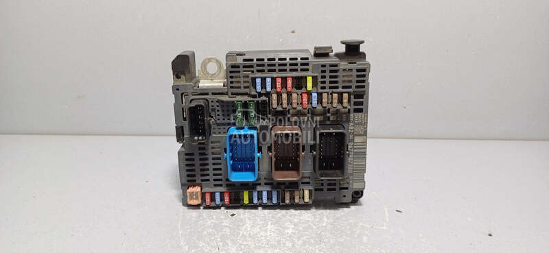 ELEKTRONIKA KUTIJA OSIGURACA za Citroen C4 - 9677987380
