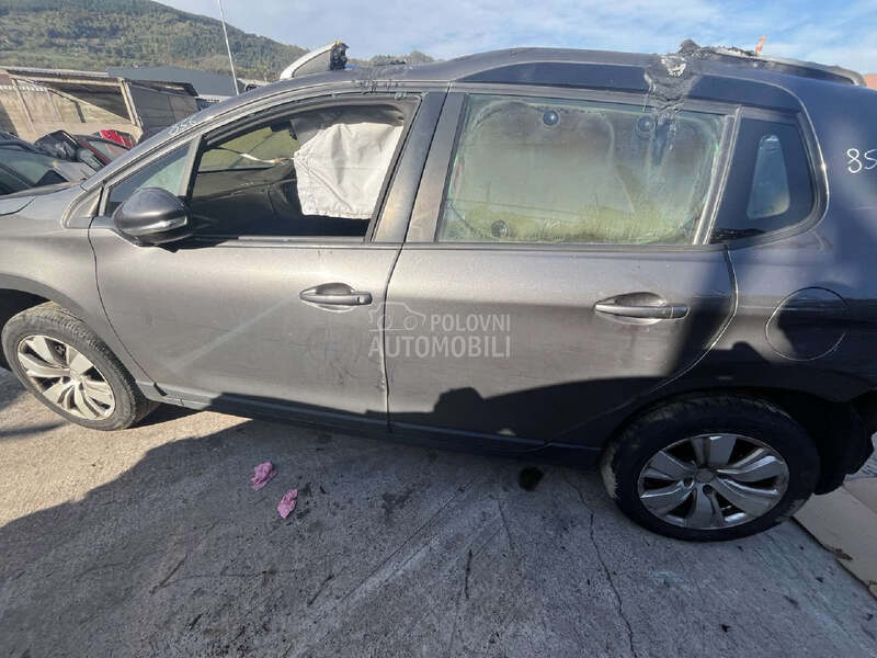 STAKLO za Peugeot 2008