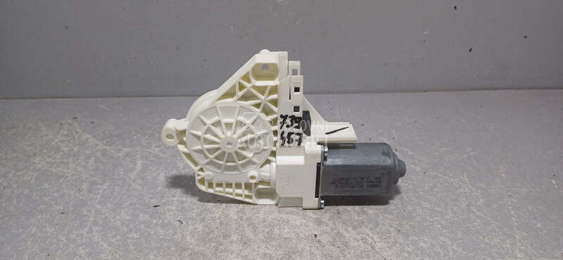 MOTORIC PODIZACA STAKLA za Audi Q5