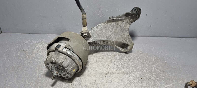 NOSAC MOTORA za Audi A4