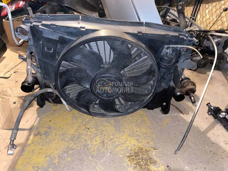 Ventilator hladnjaka w204 w212 za Mercedes Benz C 180, C 200, C 220 ... od 2009. do 2016. god. za Mercedes Benz C 200, C 220, C 250 ... od 2009. do 2016. god.