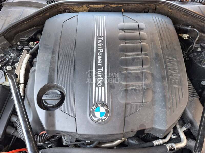 Poklopac motora 3.0d F01 za BMW 730, 740 od 2008. do 2015. god.