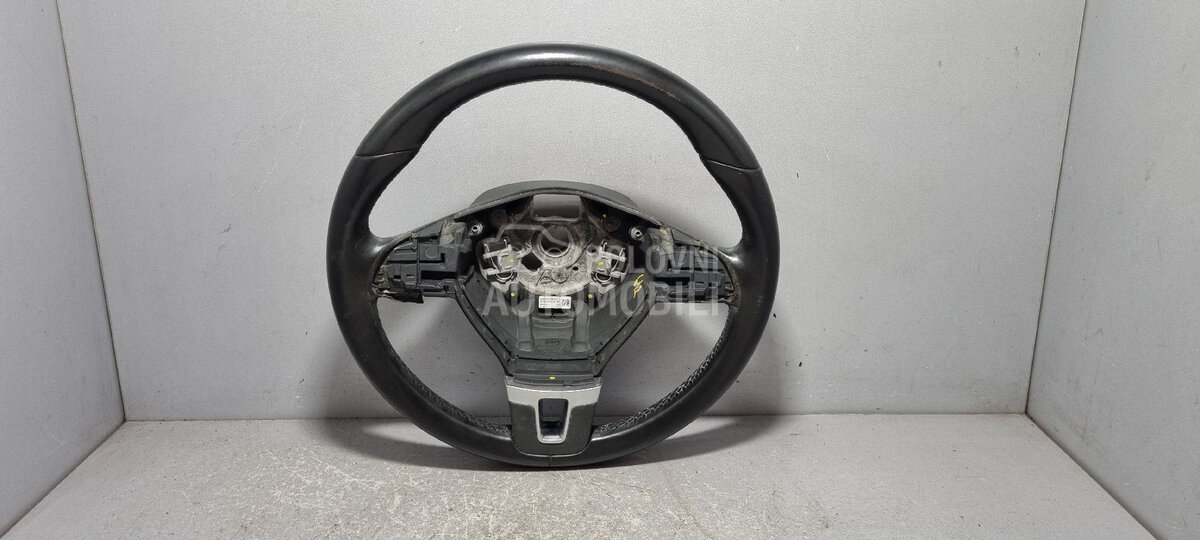 VOLAN za Volkswagen Passat B7 - 3C8419091BE