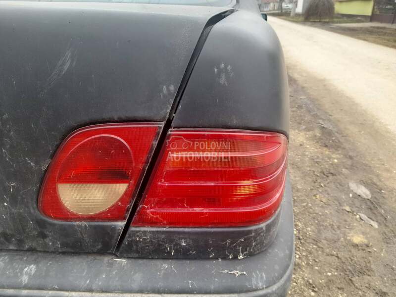Štop Svetla w210 za Mercedes Benz E 200, E 220, E 230 ... za Mercedes Benz E Klasa, E 200, E 220 ...