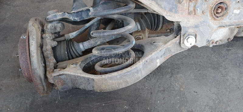 LAFETA za Nissan Pathfinder