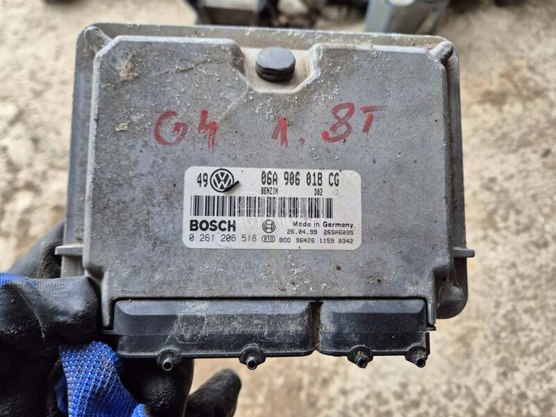 Kompjuter - računar 1.8T za Volkswagen Golf 4 od 2000. do 2004. god.