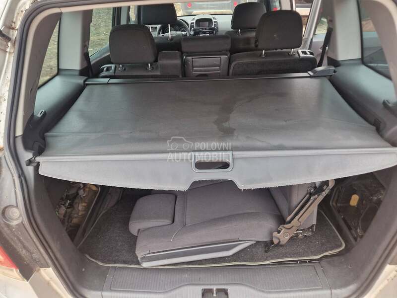 Roletna gepeka za Opel Zafira od 2005. do 2012. god.
