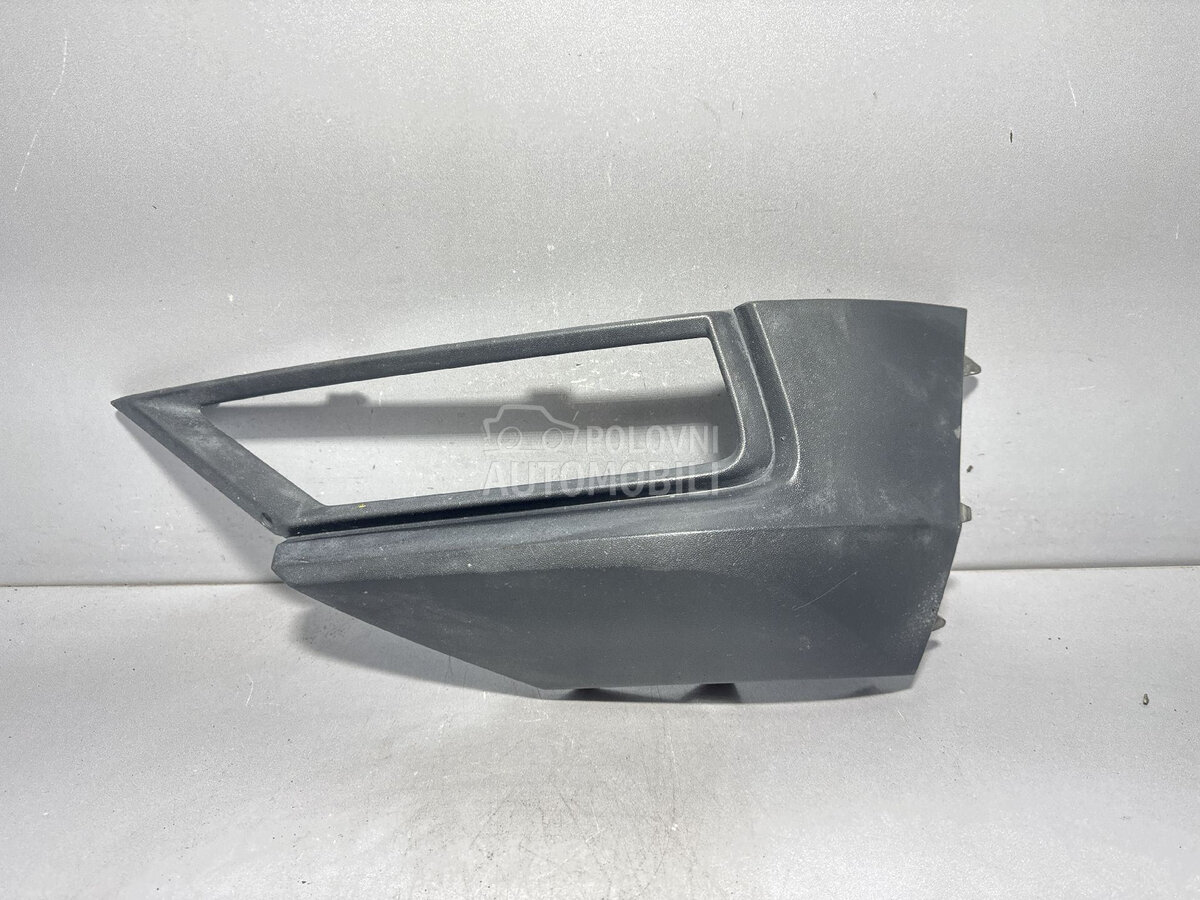 PLASTIKA BRANIKA za Volkswagen Tiguan - 5NA853211A