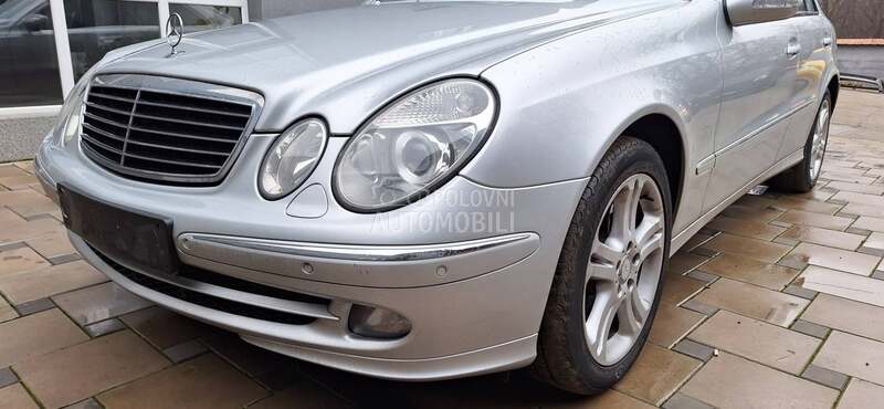 Posuda kočionog ulja za Mercedes Benz E 200, E 220, E 230 ... od 2002. do 2008. god.