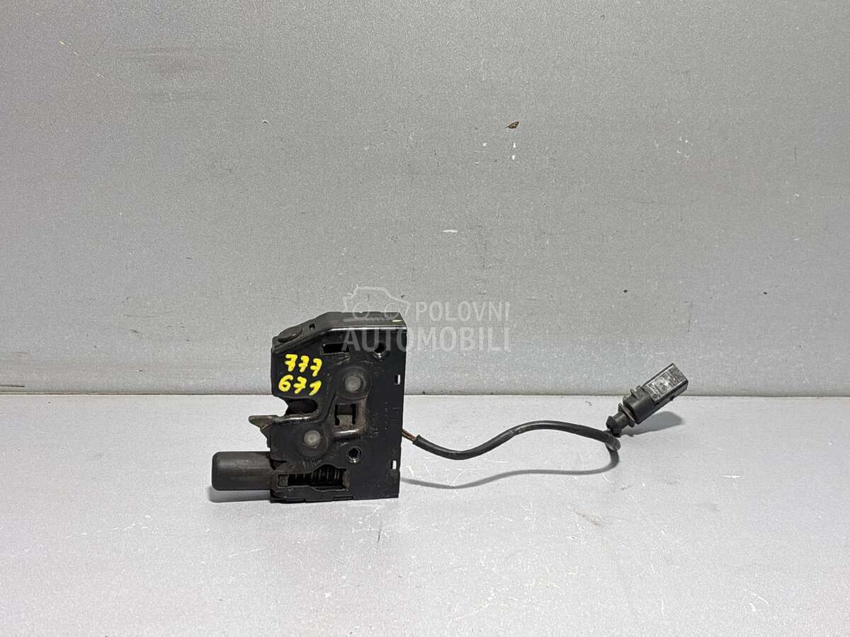 BRAVA HAUBE za Audi A6 - 4G08235090