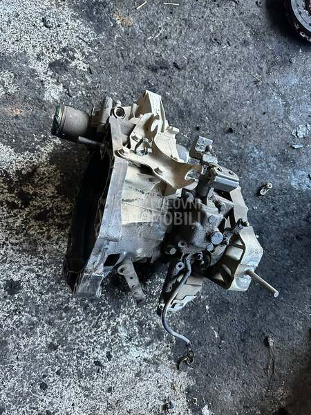 menjac i svi delovi za Fiat 500