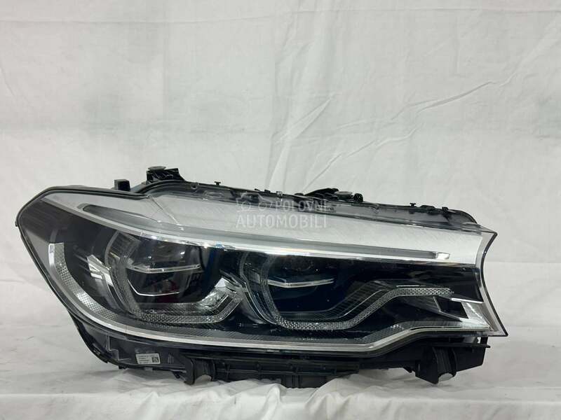FAROVI KSENON LED za BMW 518, 520, 520 GT ... od 2017. do 2022. god.