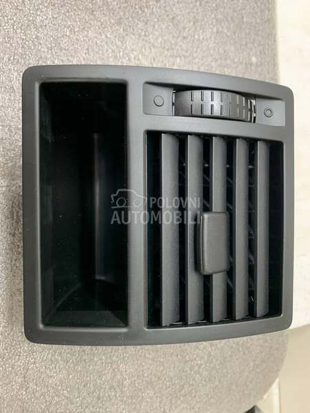 Ventilacioni otvor za Volkswagen Multivan